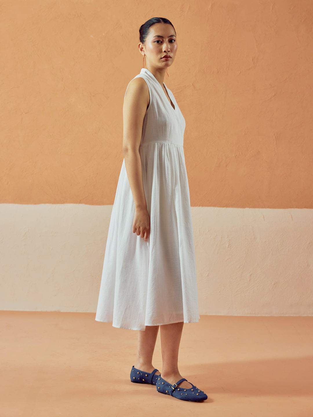 FIORRA Women's White Solid Linen Maxi Dress