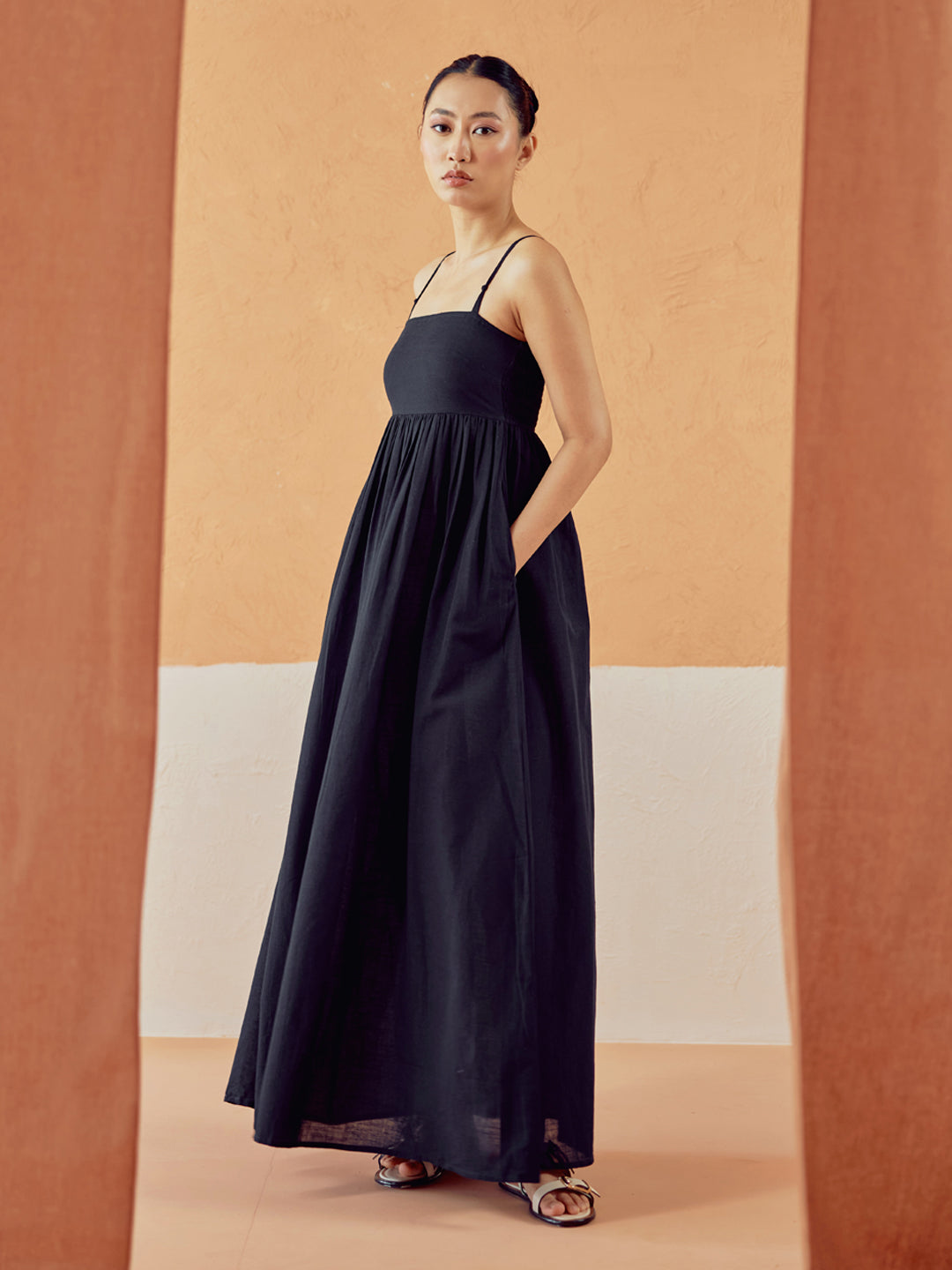 FIORRA Women's Black Solid Linen Maxi Dress
