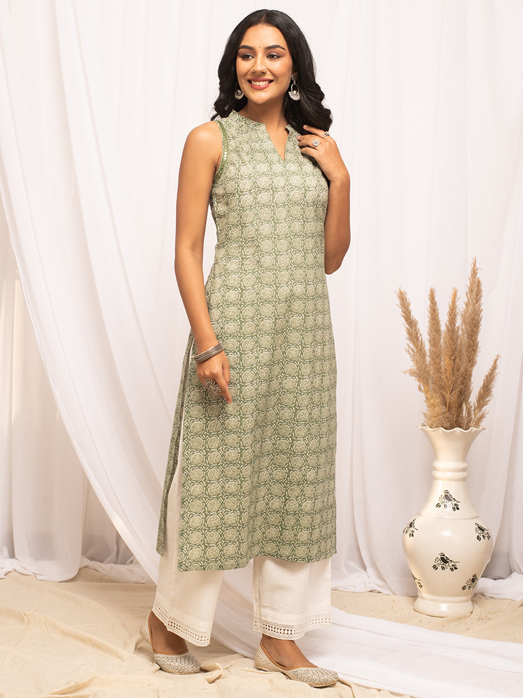 FIORRA Women's Light Green Floral Printed Cotton Straight Kurta