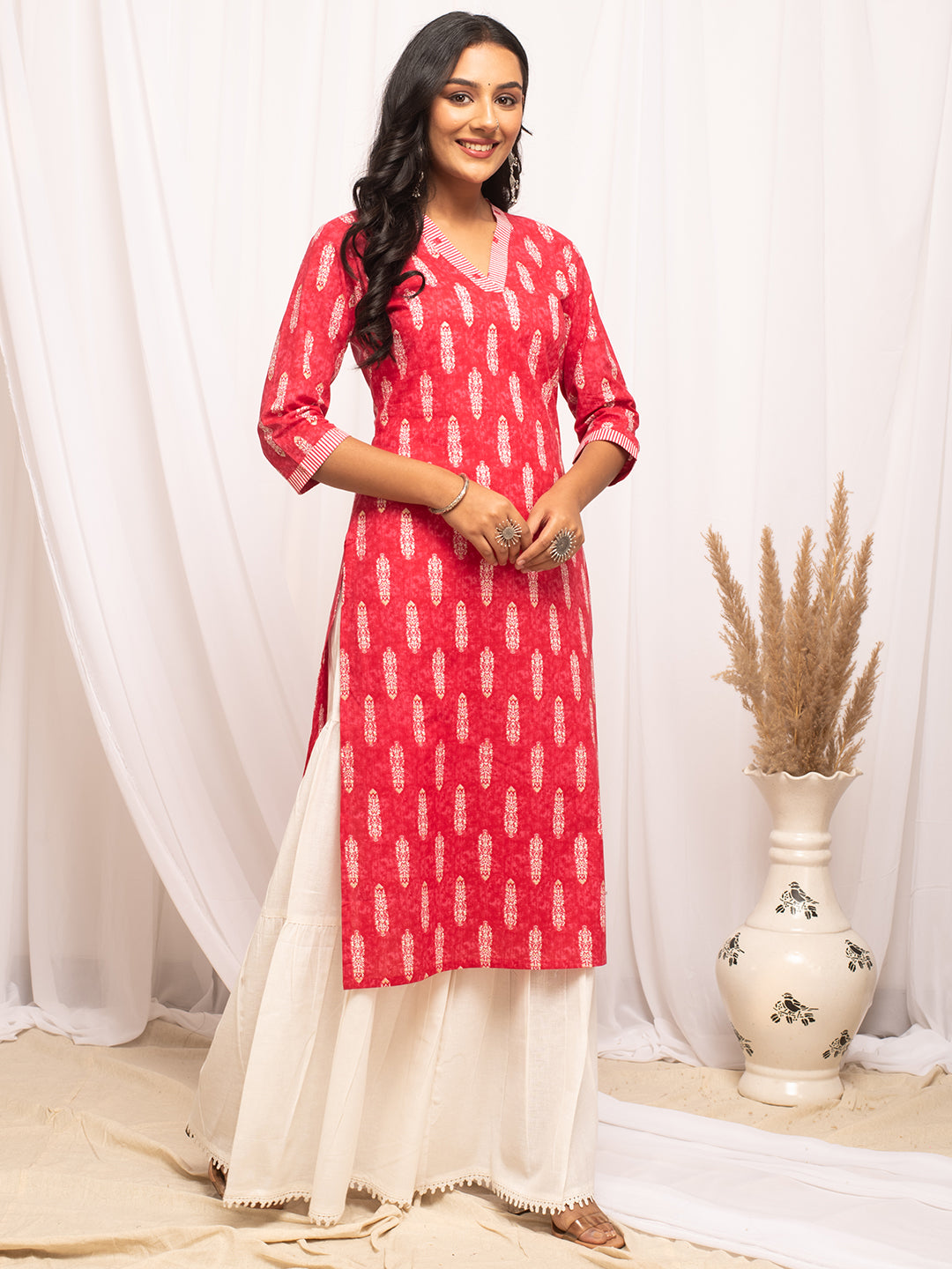 FIORRA Women's Rani Pink Leaf Printed Cotton Straight Kurta