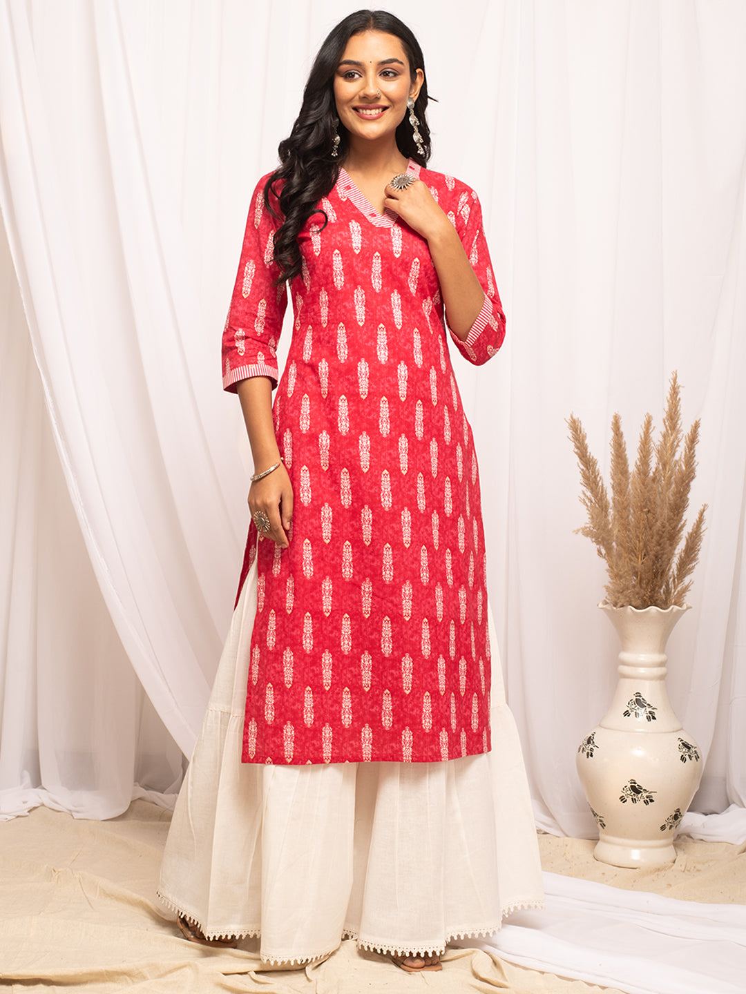 FIORRA Women's Rani Pink Leaf Printed Cotton Straight Kurta