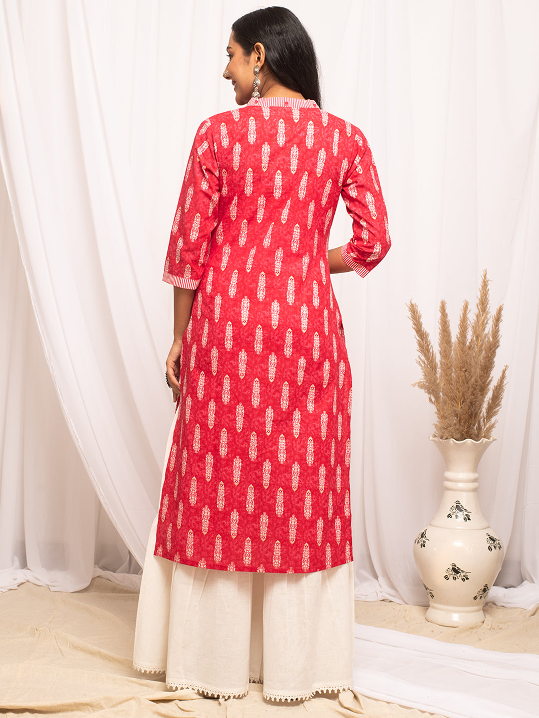 FIORRA Women's Rani Pink Leaf Printed Cotton Straight Kurta