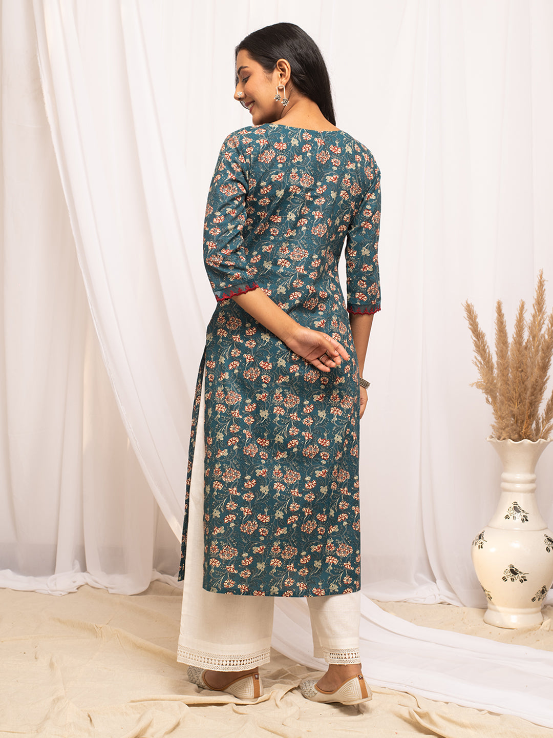 FIORRA Women's Turquise Floral Printed Cotton Straight Kurta
