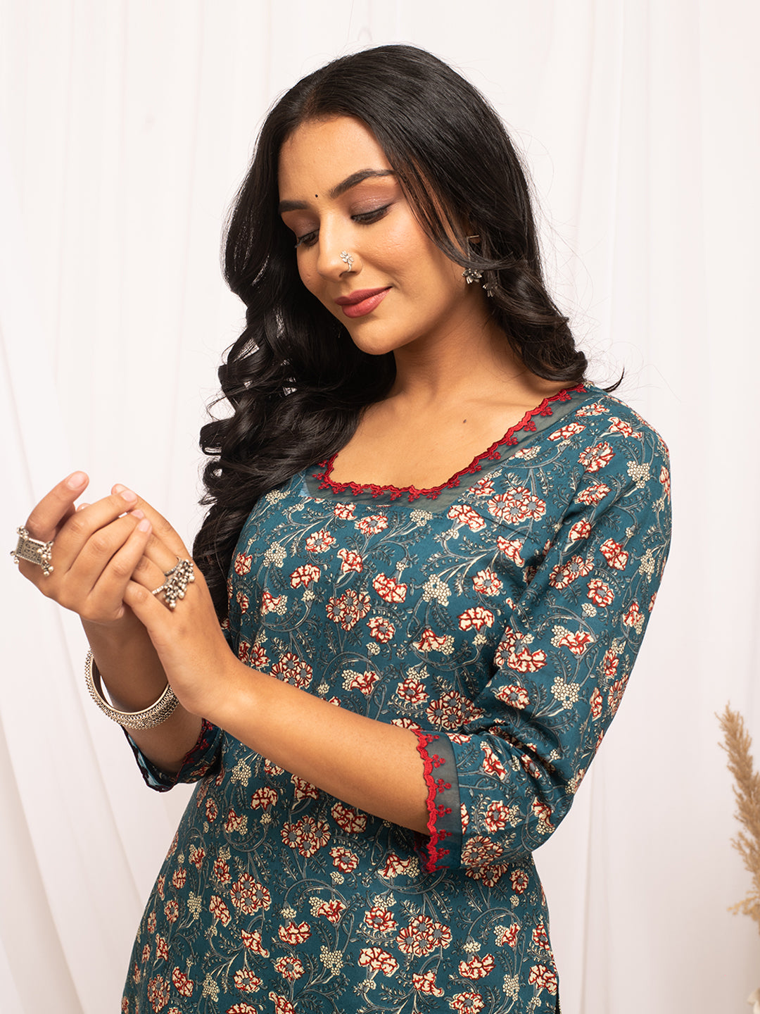 FIORRA Women's Turquise Floral Printed Cotton Straight Kurta