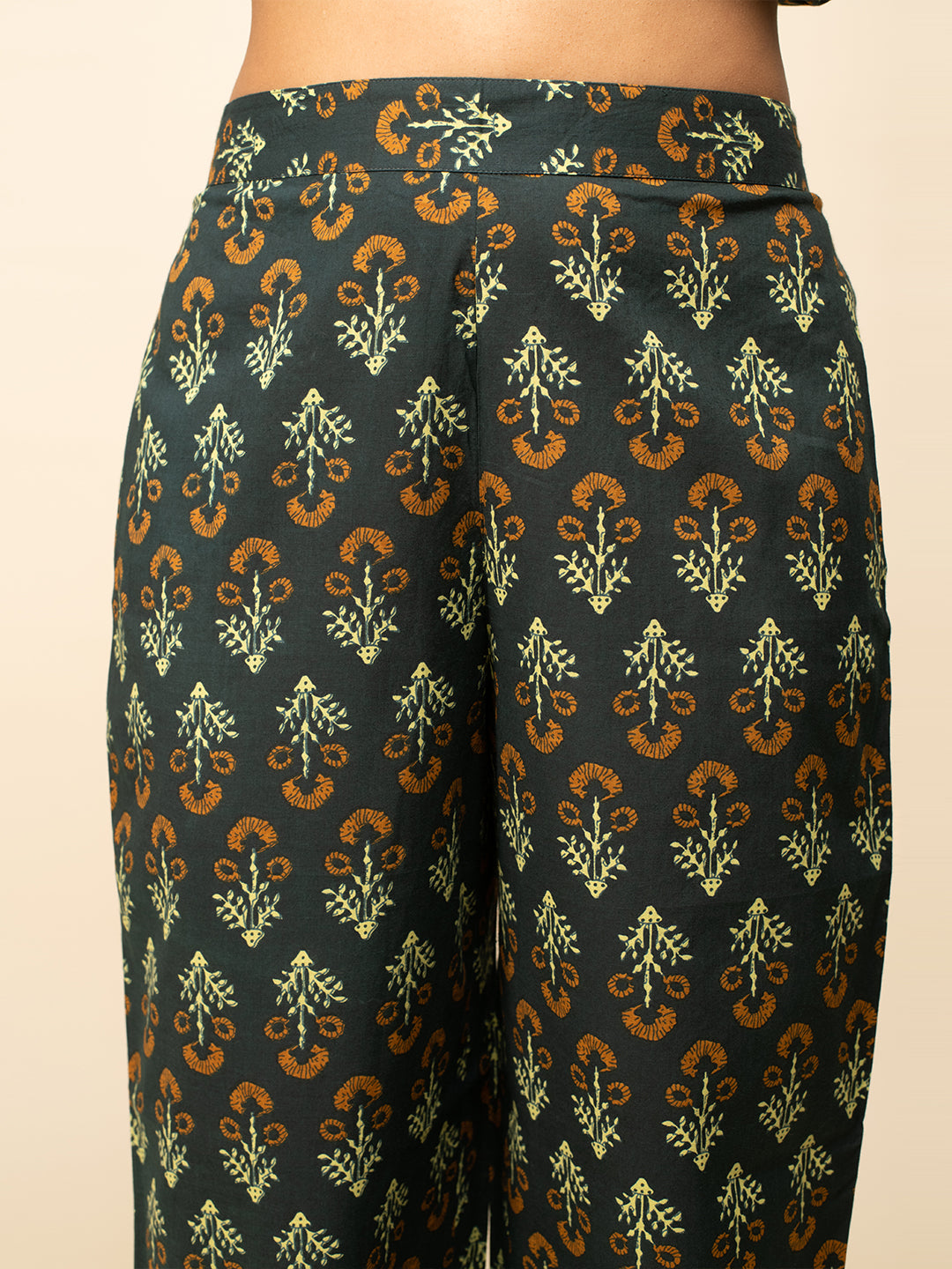 FIORRA Women's Green Cotton Straight Kurta With Palazzo And Dupatta