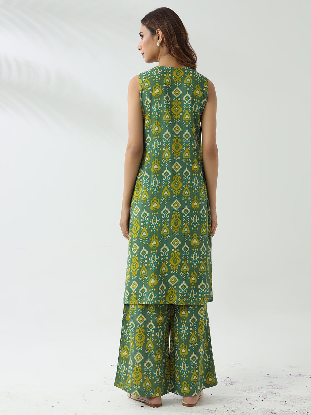 FIORRA Women's Green Cotton Straight Kurta With Palazzo