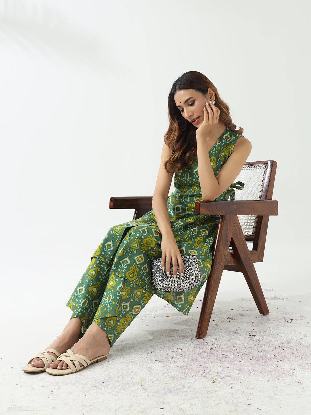 FIORRA Women's Green Cotton Straight Kurta With Palazzo