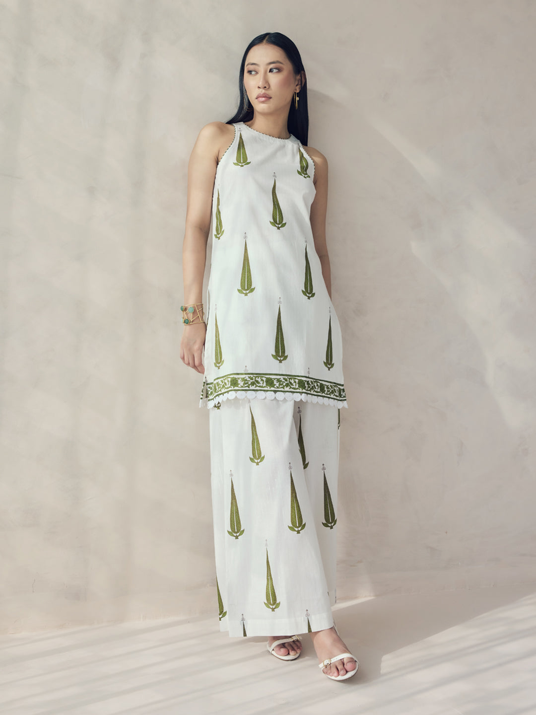 FIORRA Women's Off-White Printed Cotton Sleeveless Kurta Set