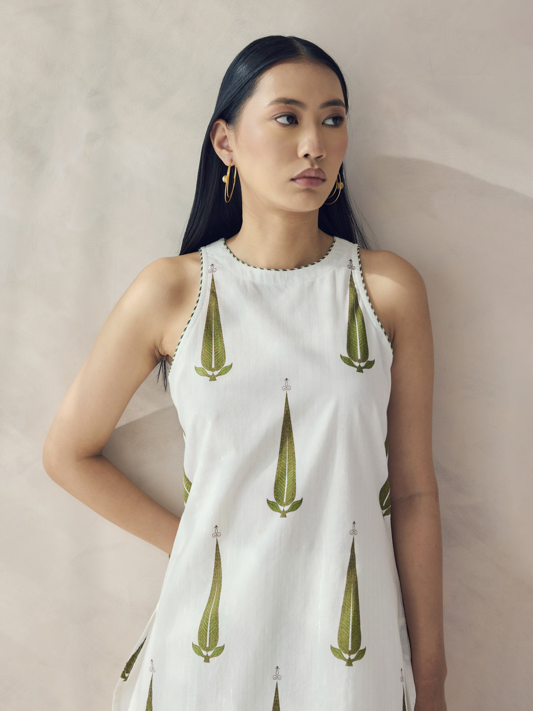 FIORRA Women's Off-White Printed Cotton Sleeveless Kurta Set