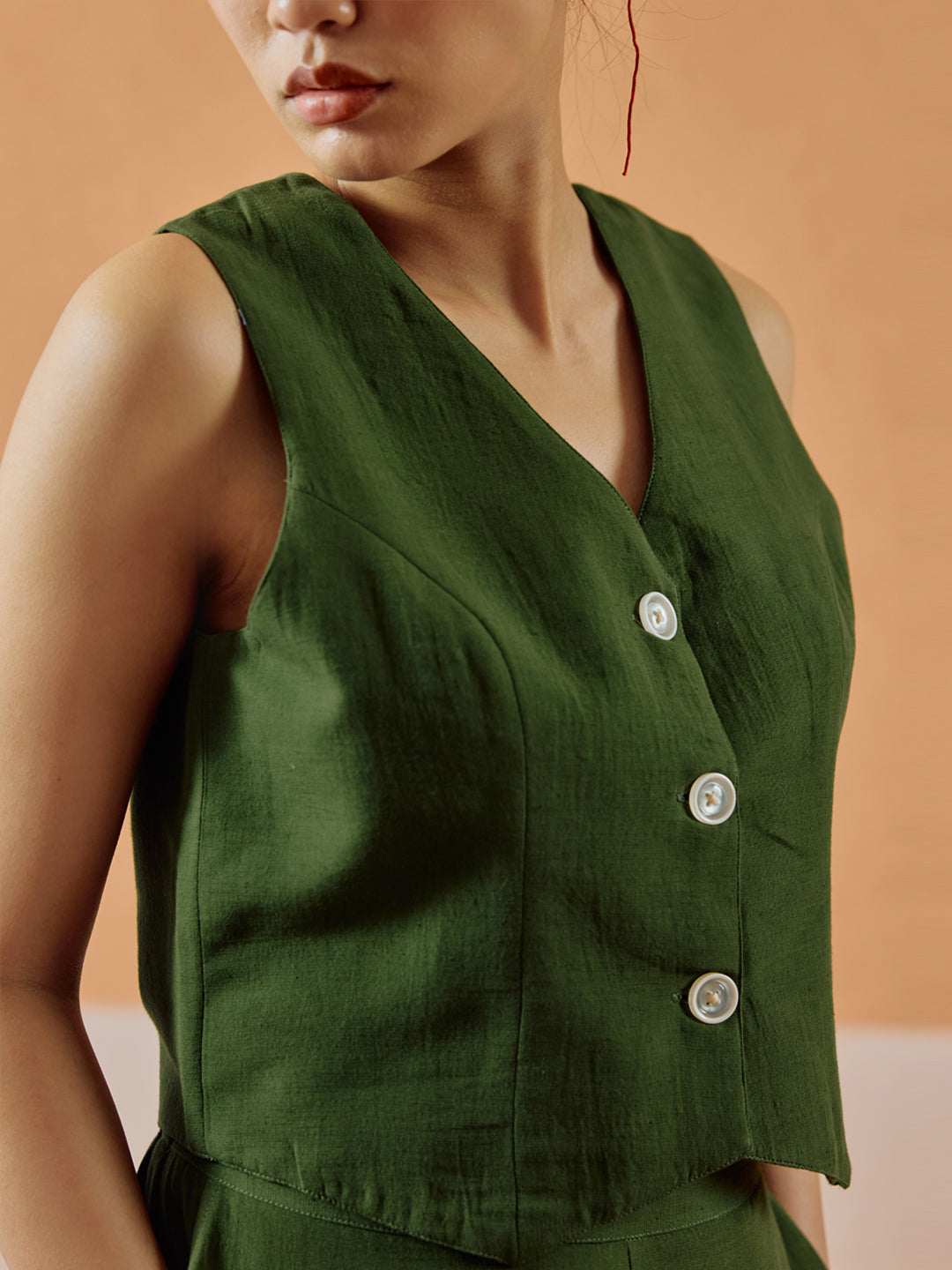FIORRA Women’s Green Linen Blend Sleeveless V-Neck Relaxed Fit Co-Ord Set