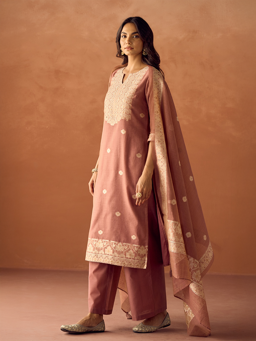 FIORRA Women Dusty Pink Cotton Blend Jacquard Woven Kurta Set with Dupatta
