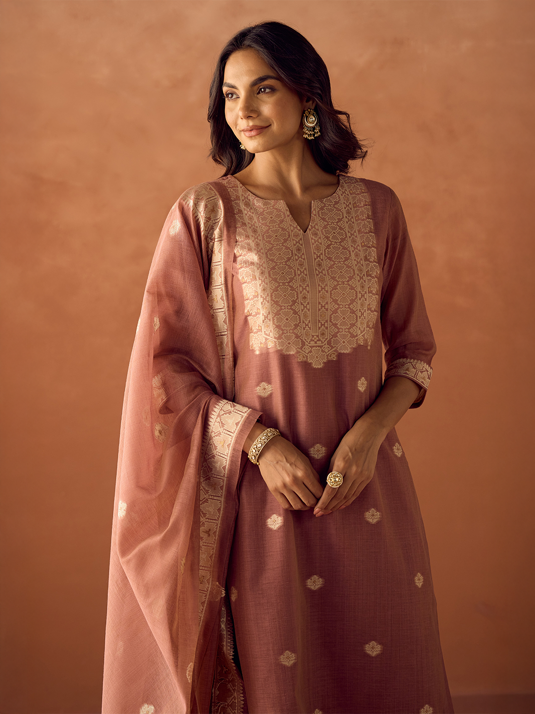 FIORRA Women Dusty Pink Cotton Blend Jacquard Woven Kurta Set with Dupatta
