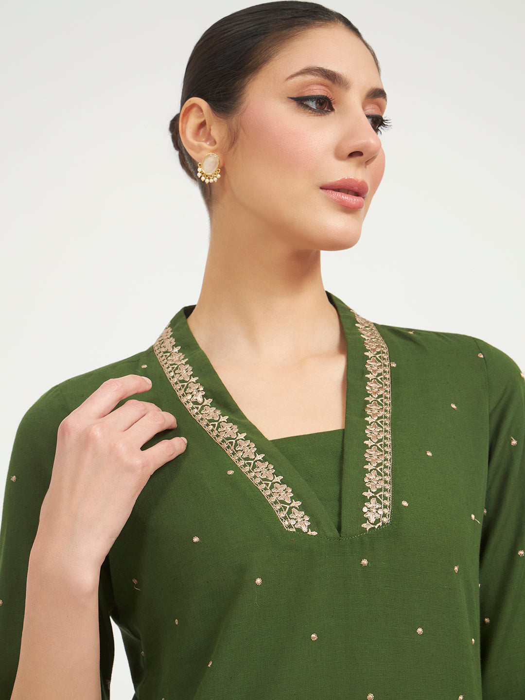 FIORRA Women Green Embroidered Linen Kurta Set with Dupatta