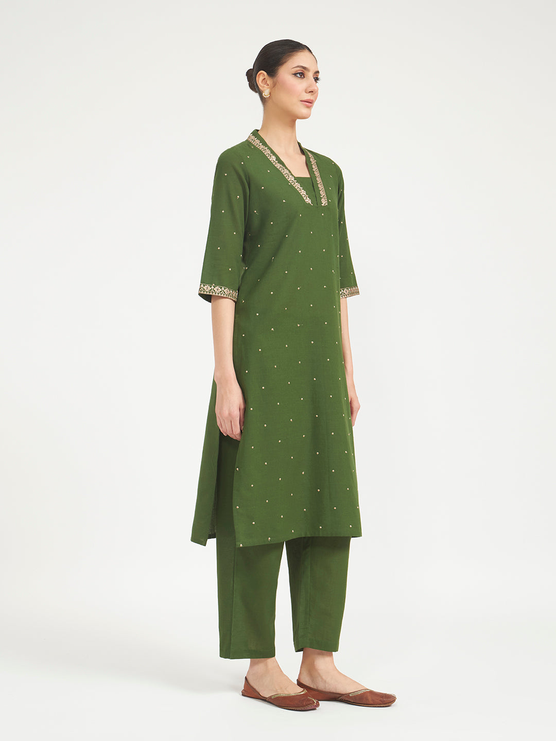 FIORRA Women Green Embroidered Linen Kurta Set with Dupatta
